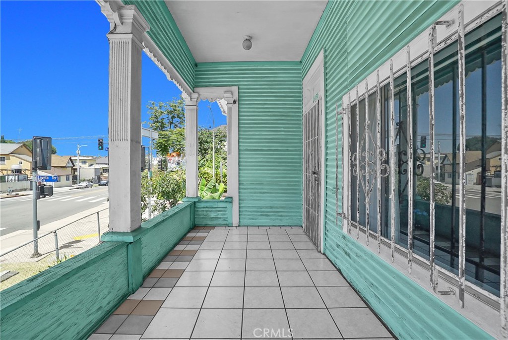 main property photo 6