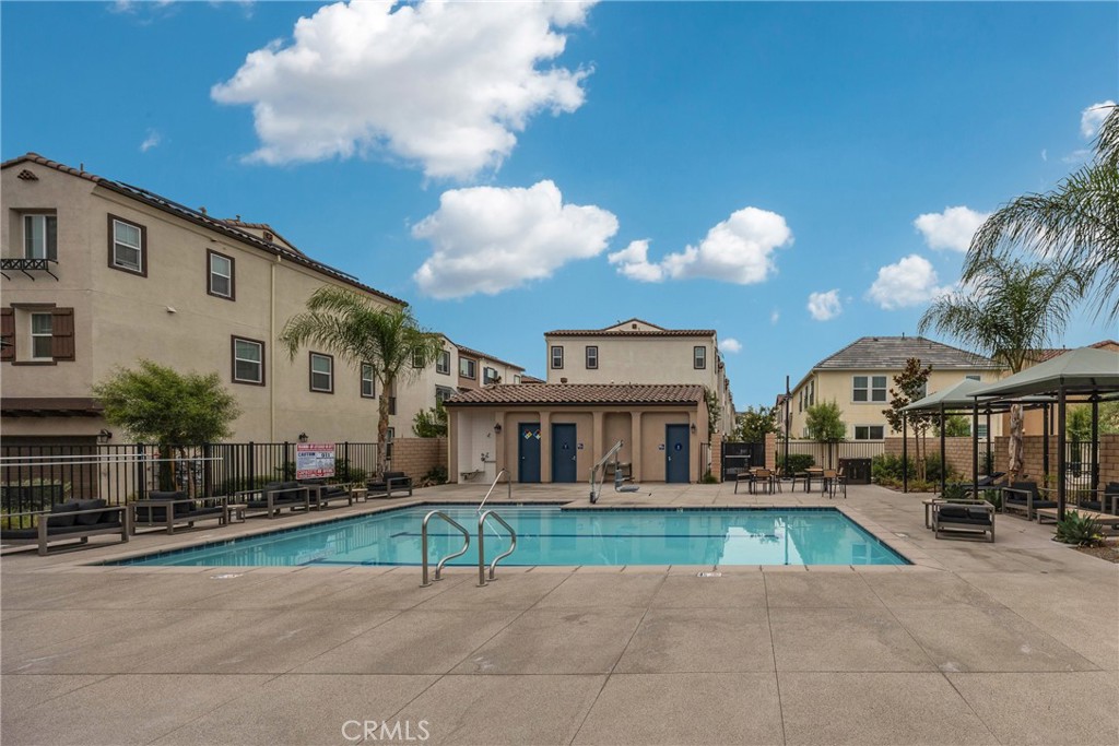 main property photo 50