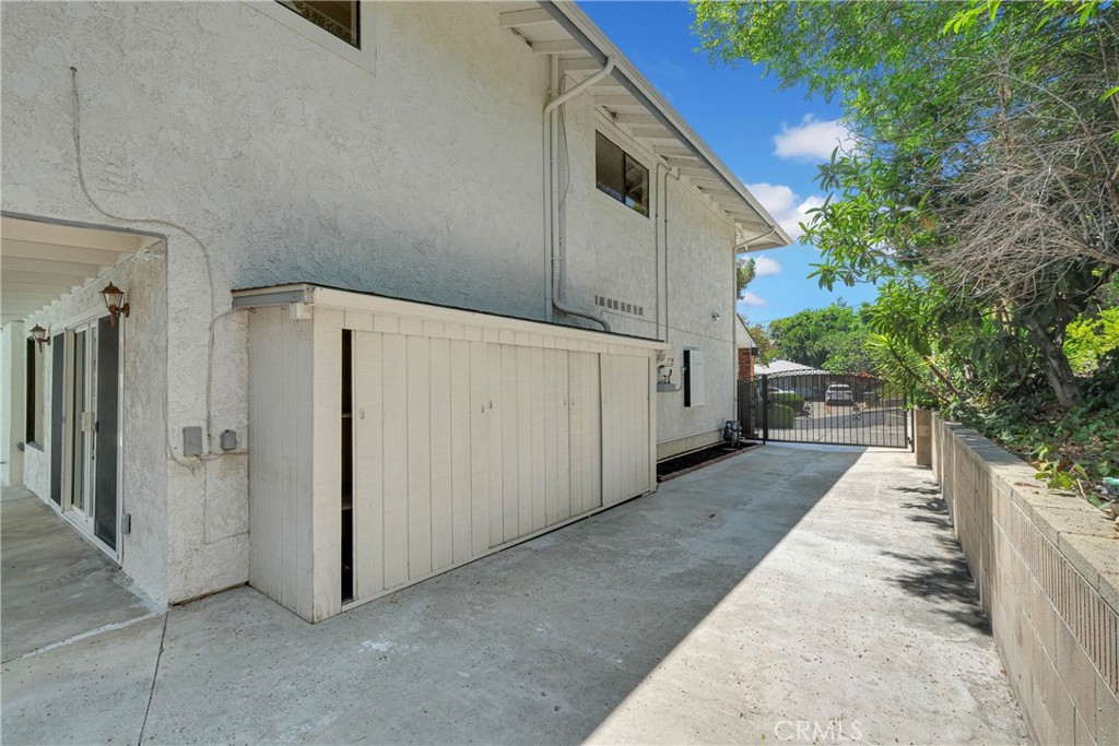 main property photo 24