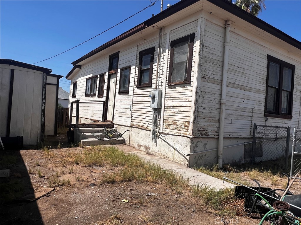 main property photo 11