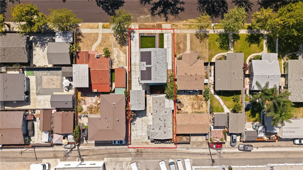 main property photo 17
