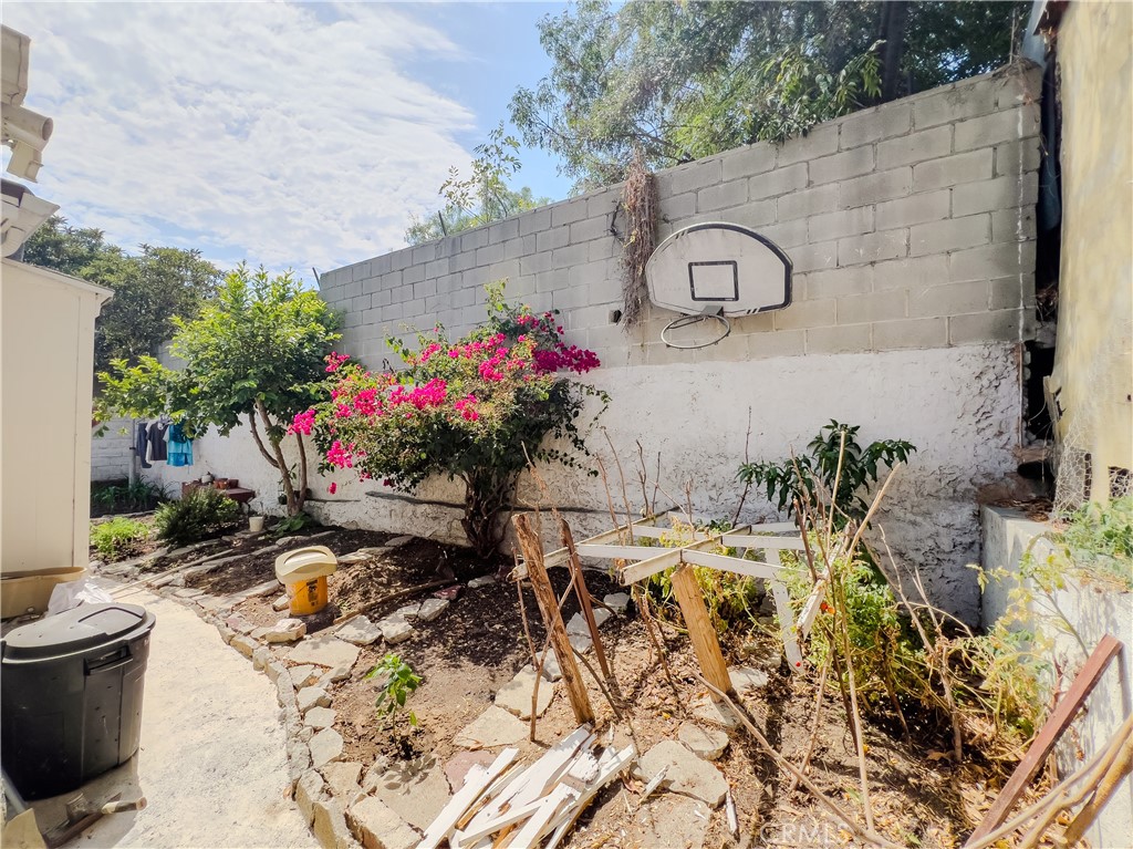 main property photo 49