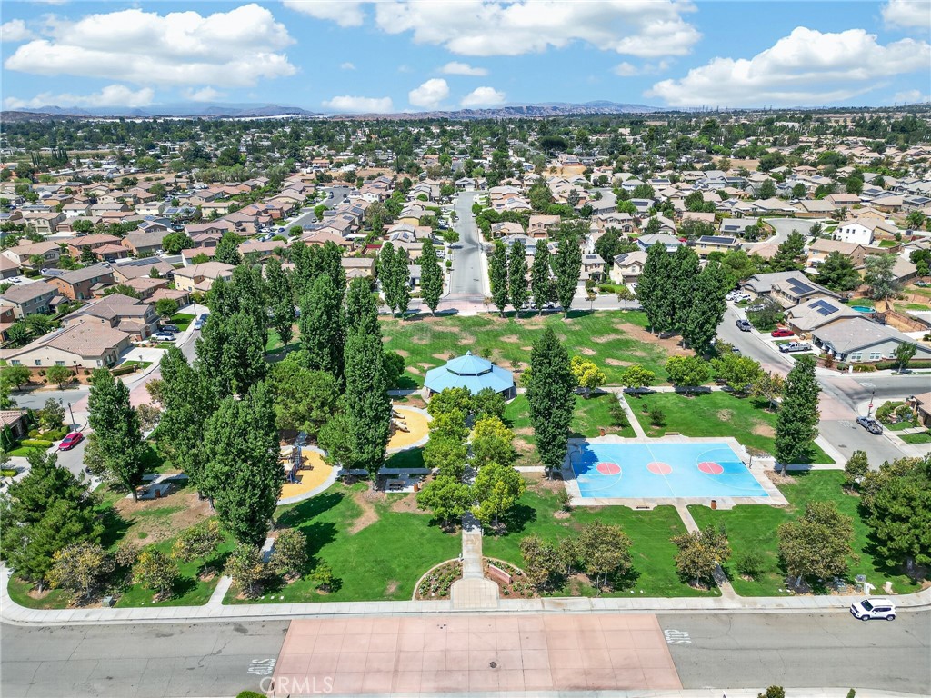 main property photo 19