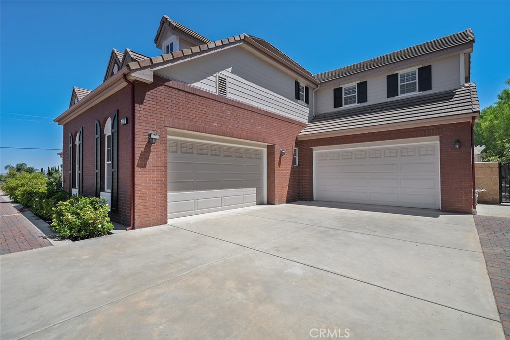 main property photo 72
