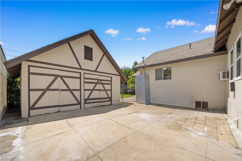 main property photo 53