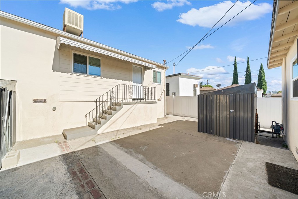main property photo 13