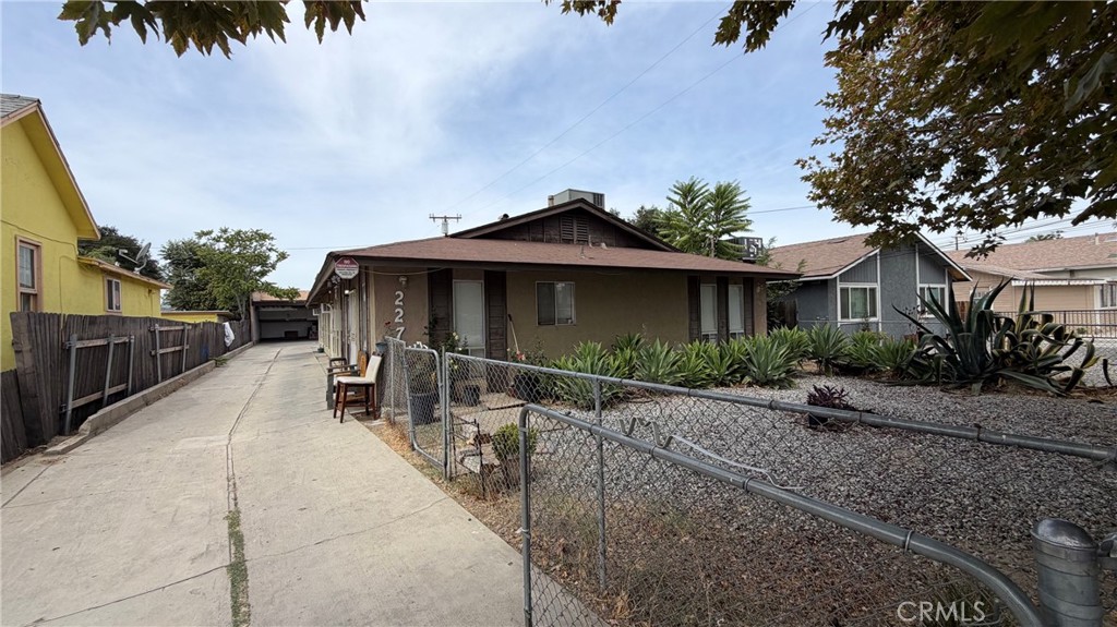 main property photo 16
