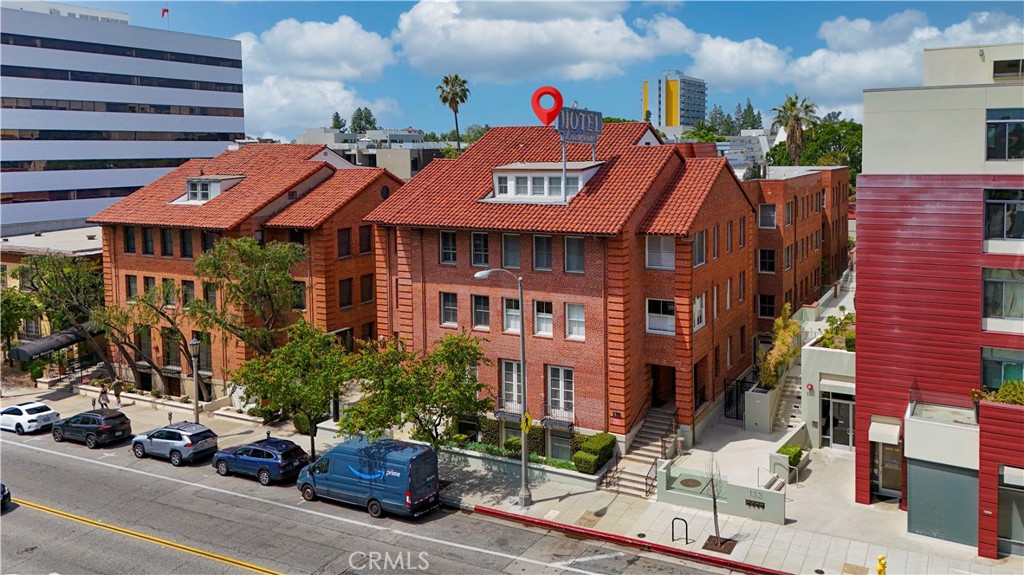 main property photo 20