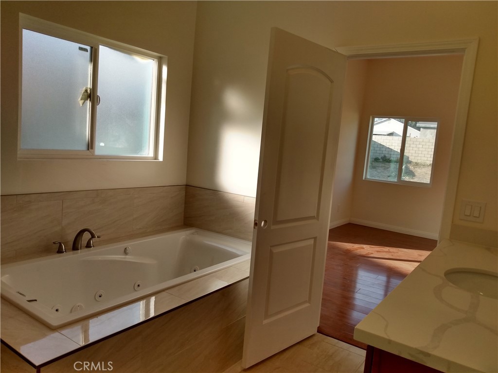main property photo 67