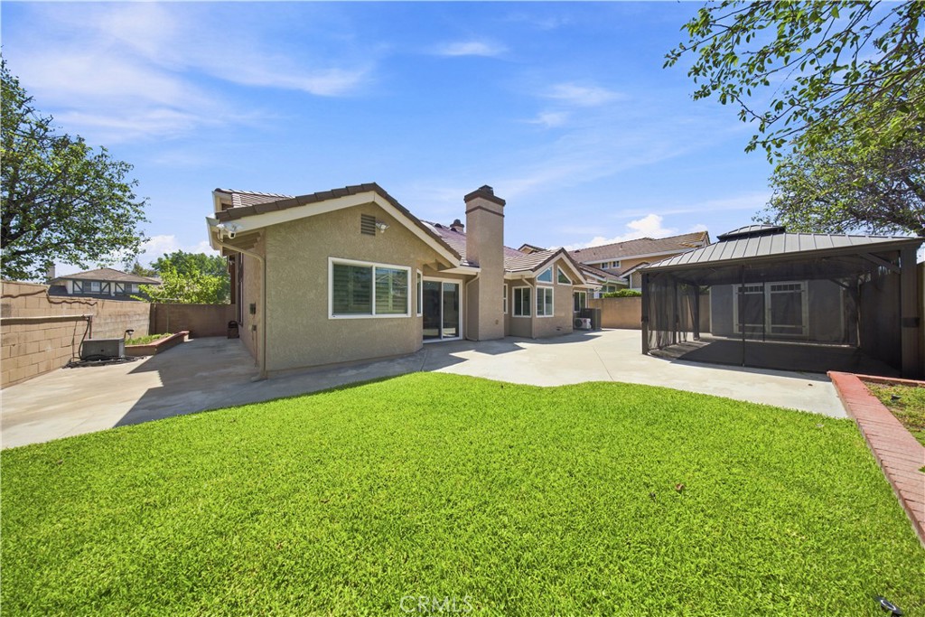 main property photo 30