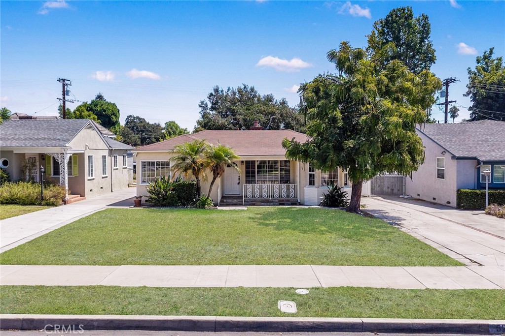 main property photo 5