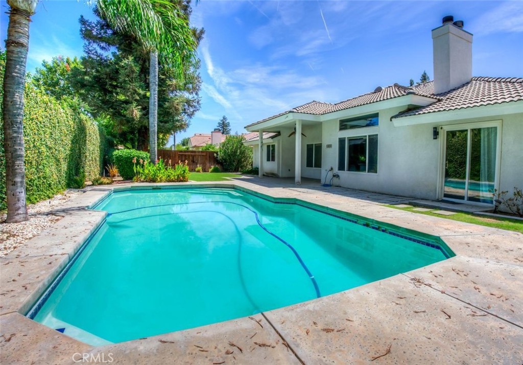 main property photo 15