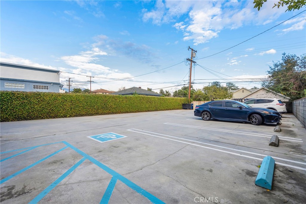 main property photo 16