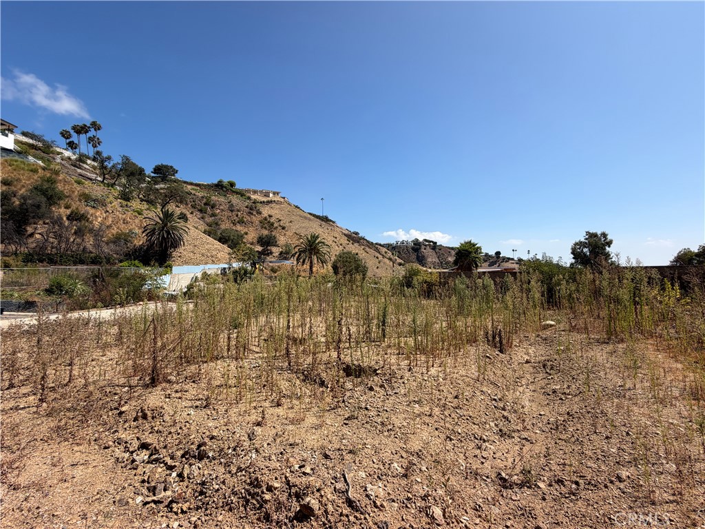 main property photo 11