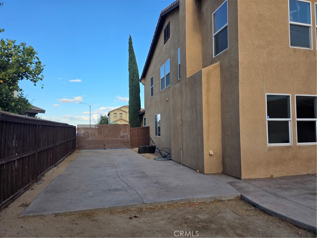 main property photo 10