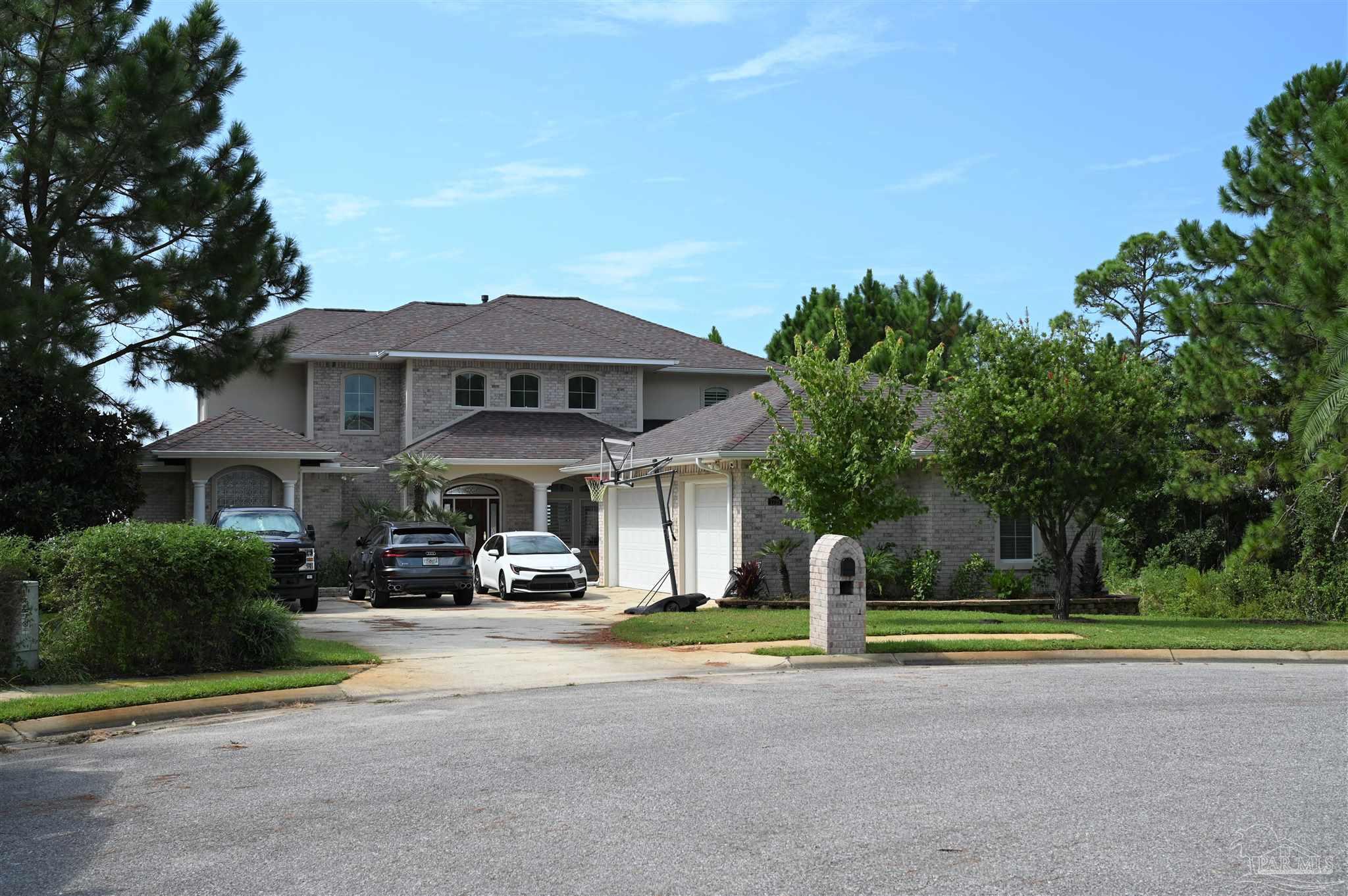 main property photo 10