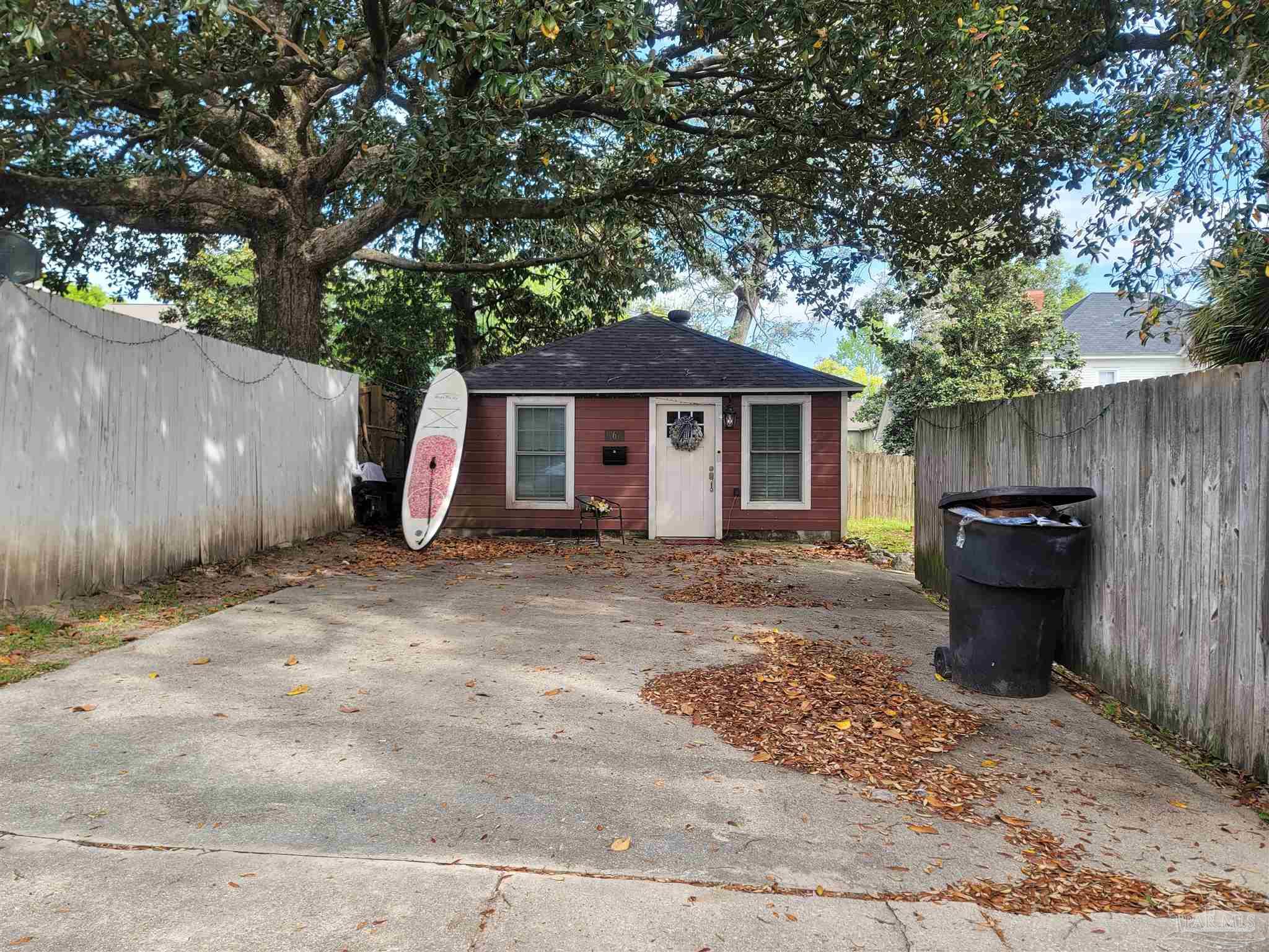 main property photo 23