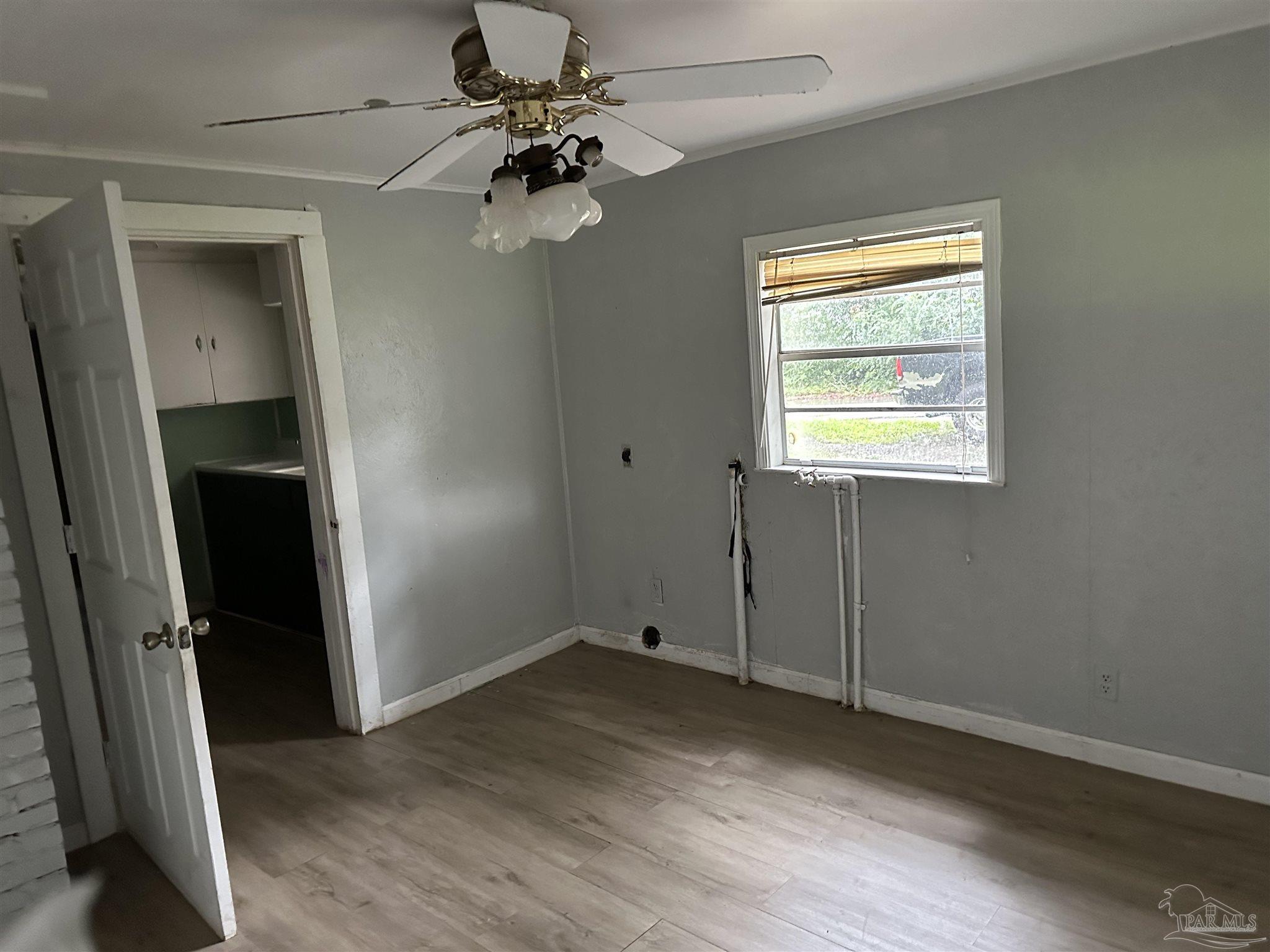 property viewer photo 7