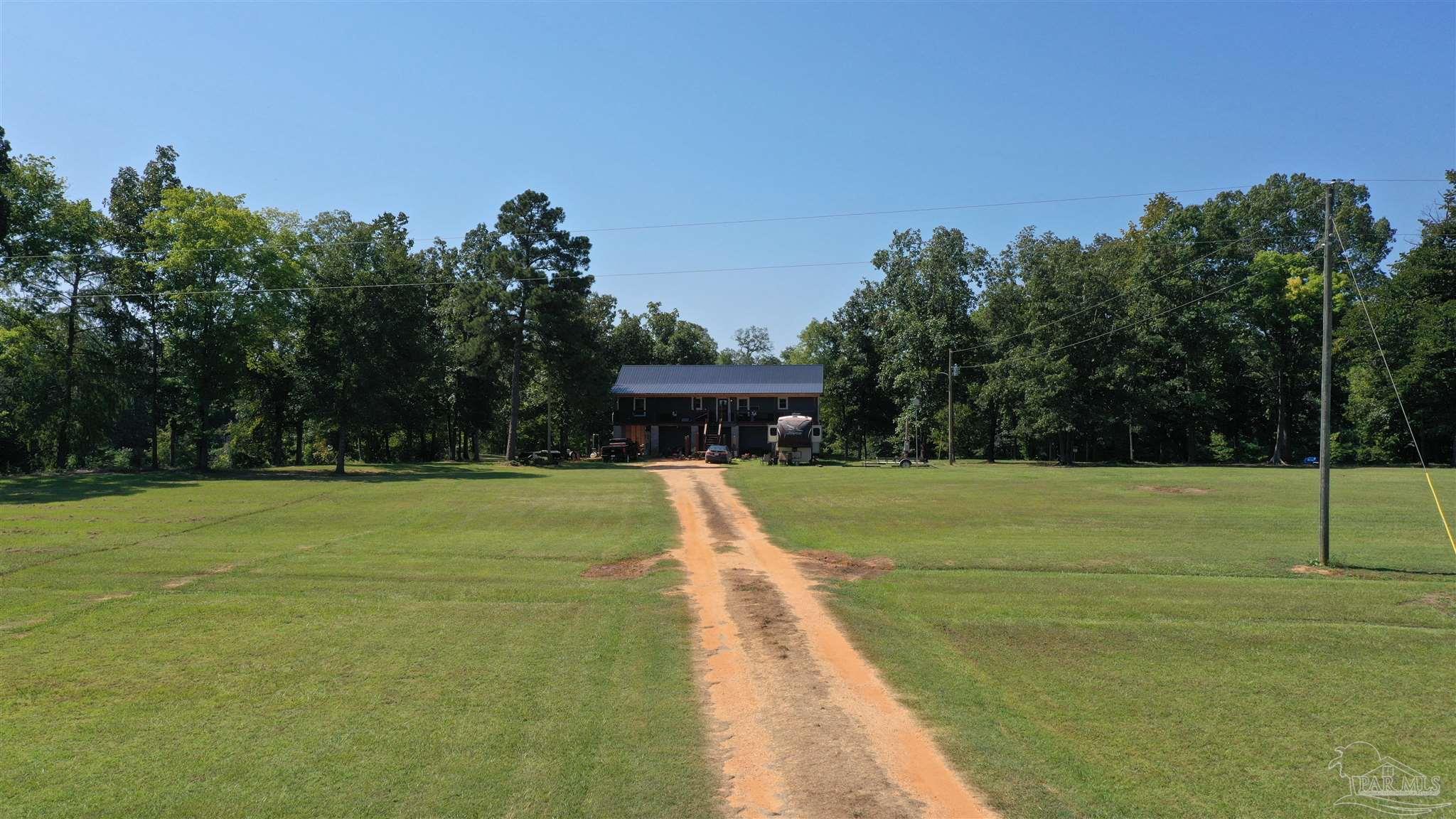 main property photo 37