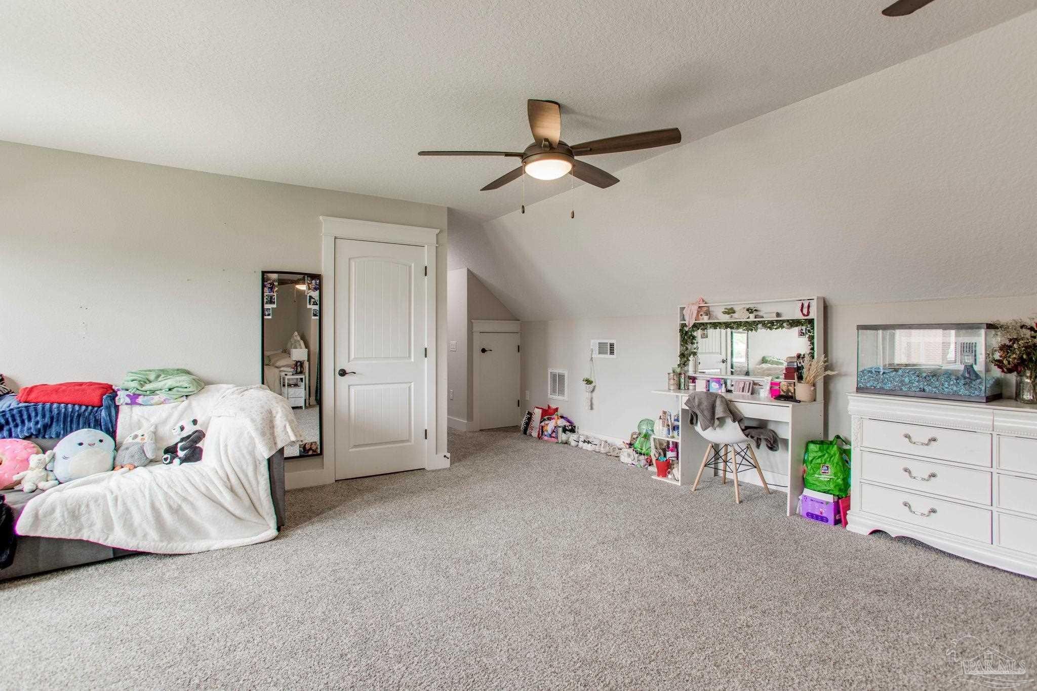 property viewer photo 49