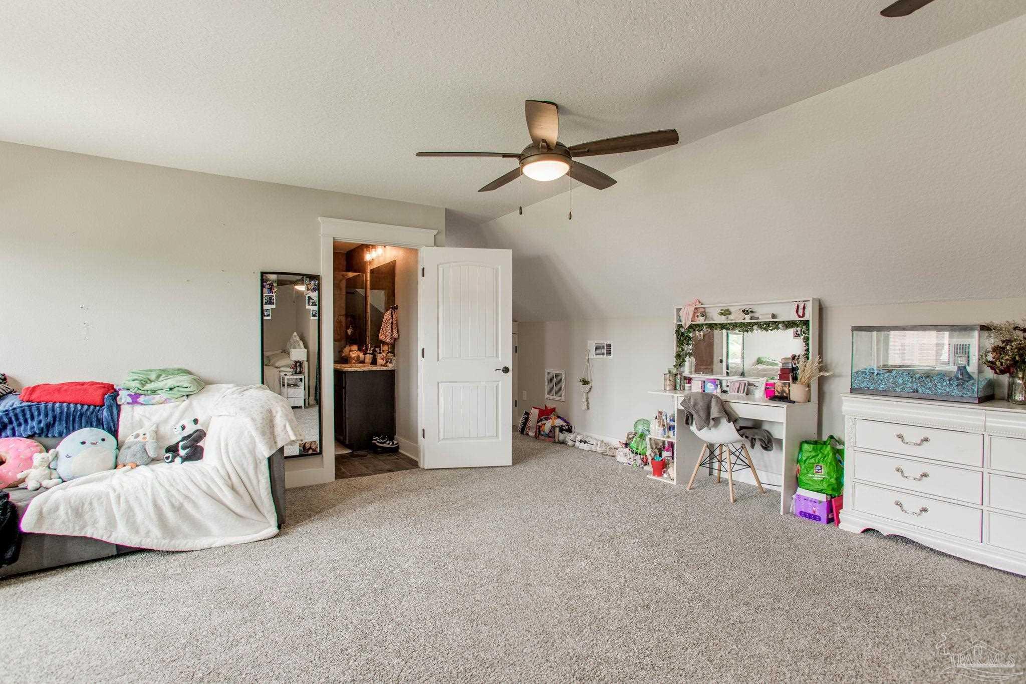 property viewer photo 50