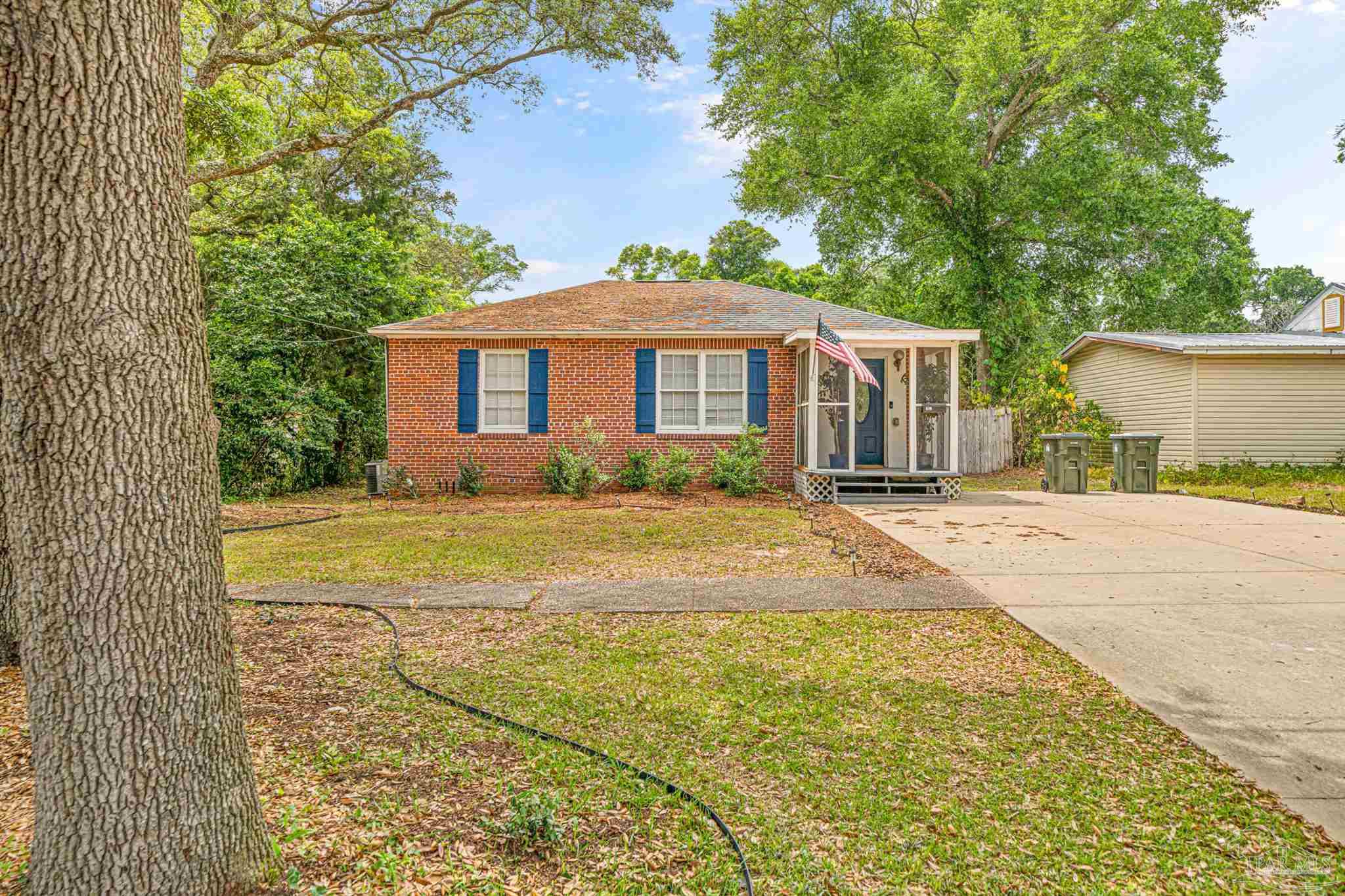 main property photo 28