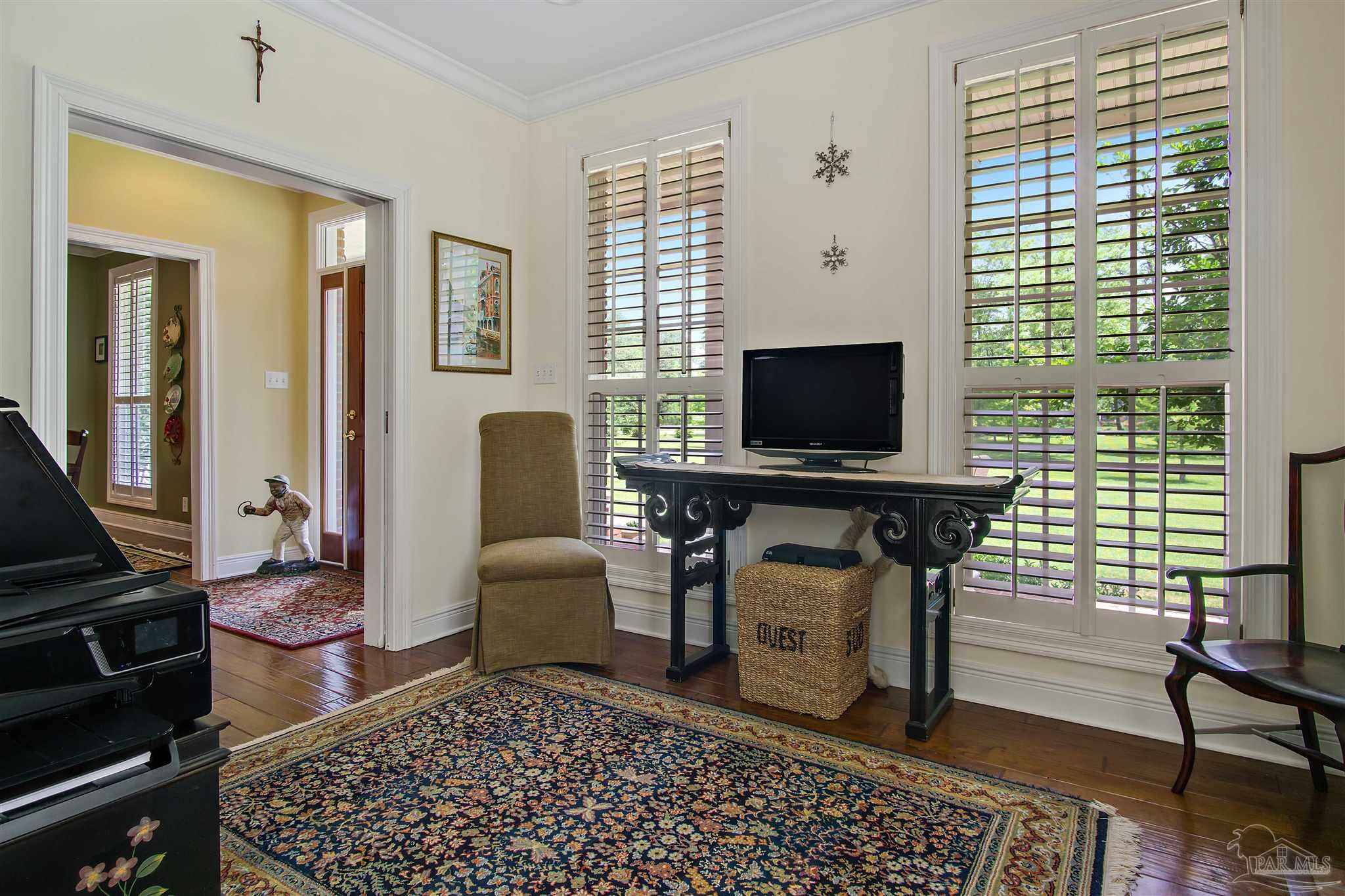 main property photo 9