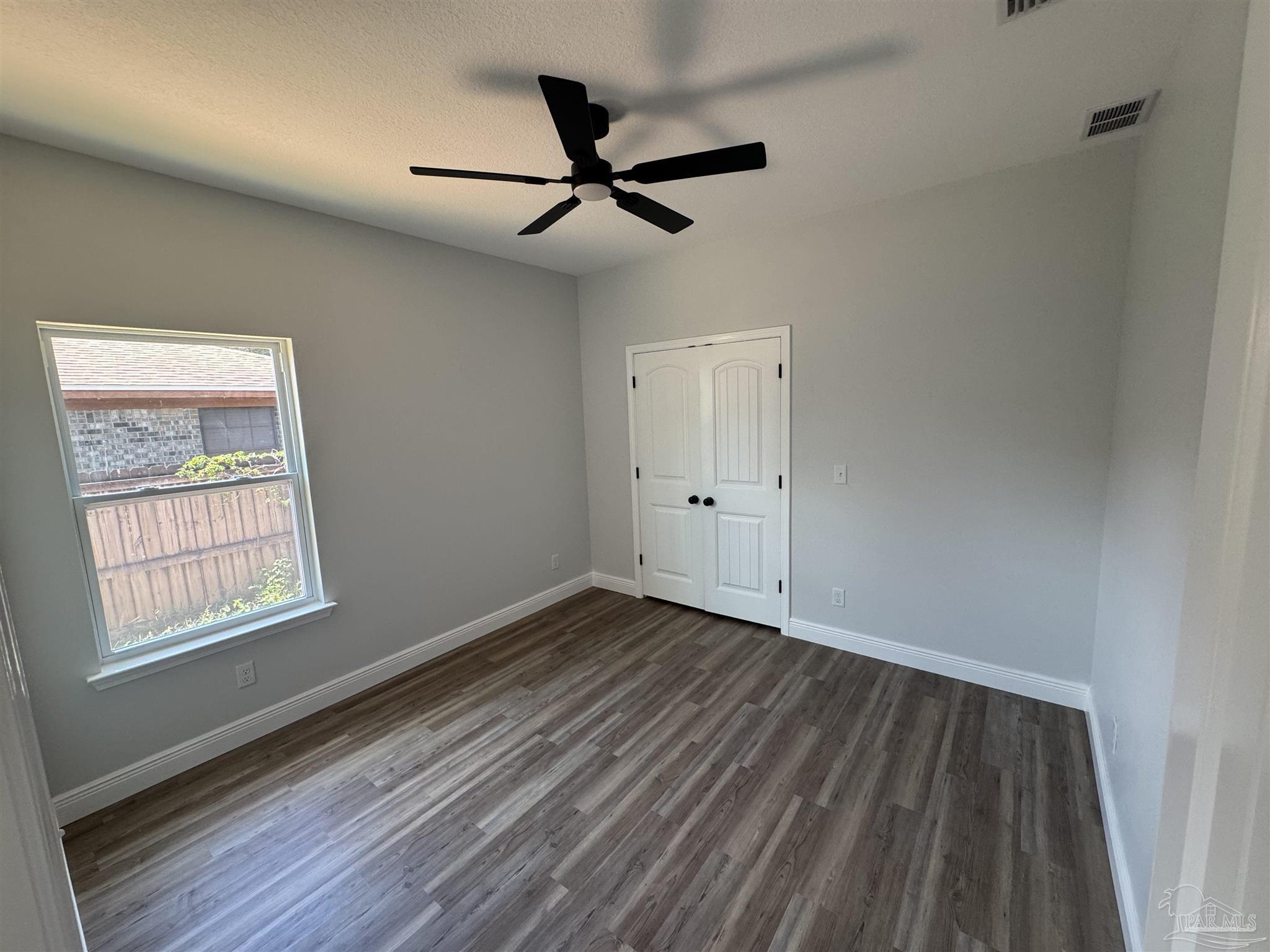property viewer photo 17