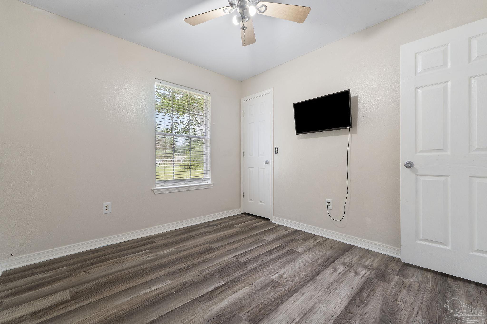 property viewer photo 23