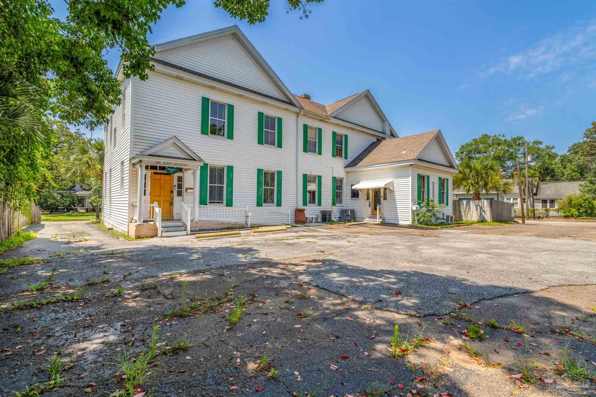 main property photo 40