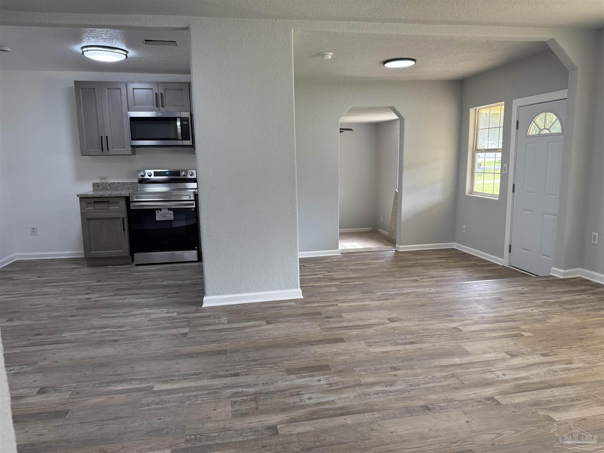 property viewer photo 4