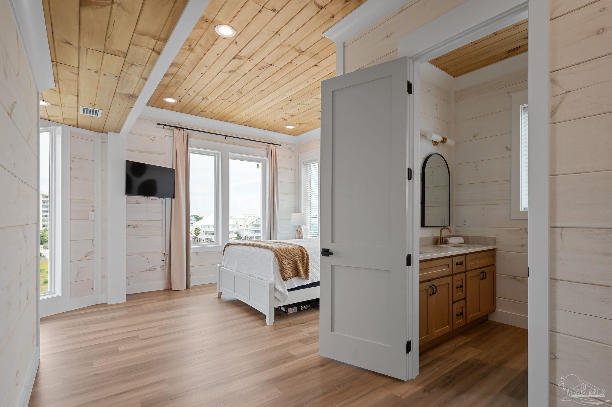 main property photo 62