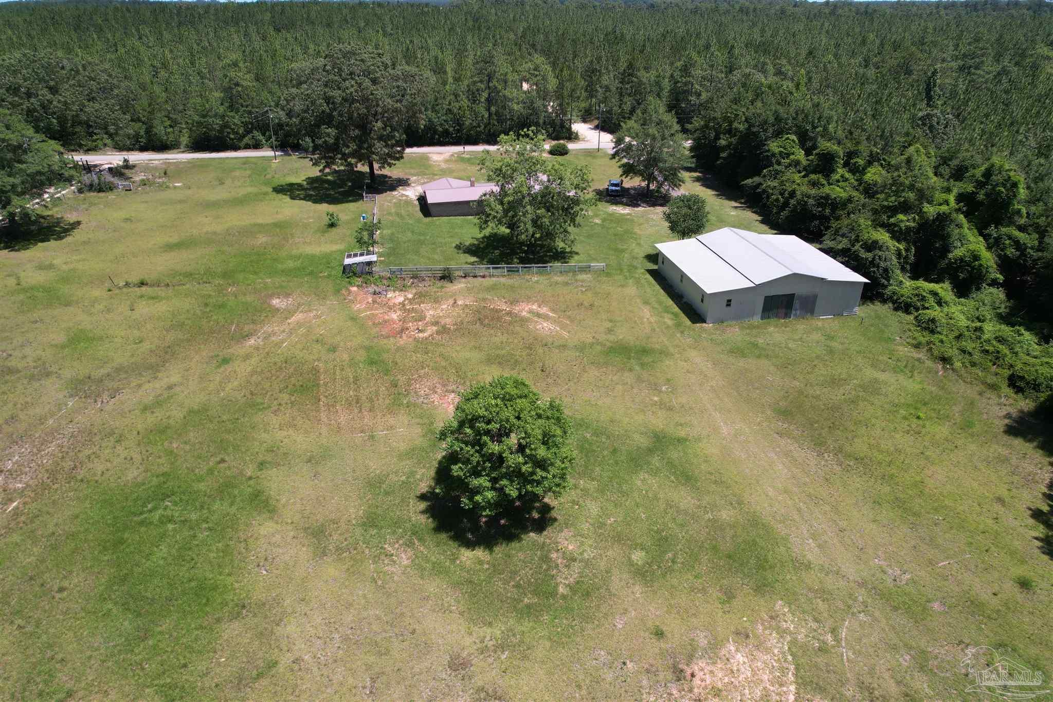 main property photo 11