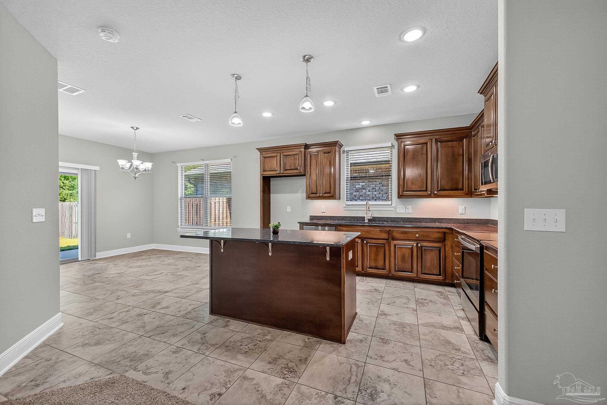 property viewer photo 3