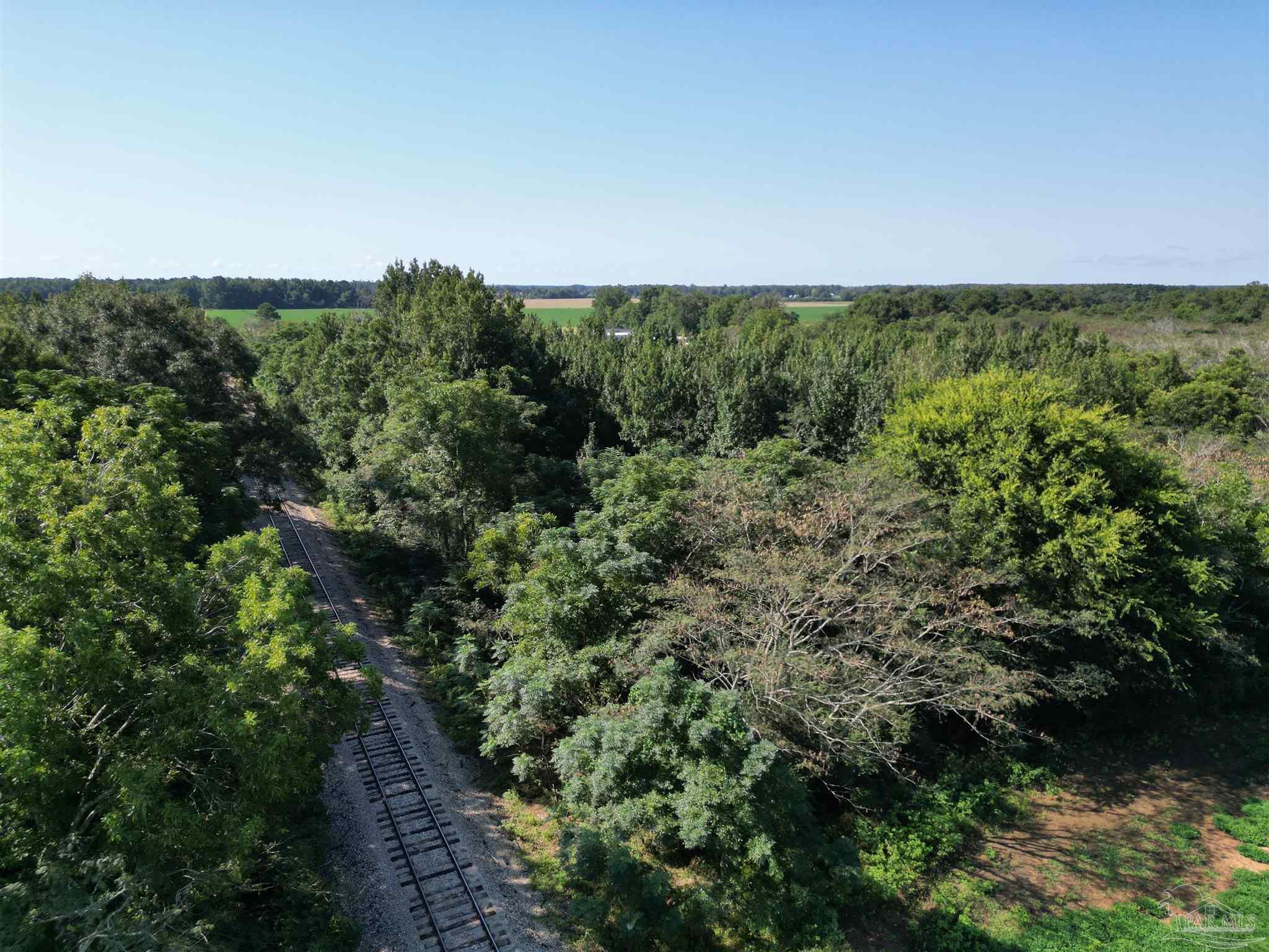 main property photo 10