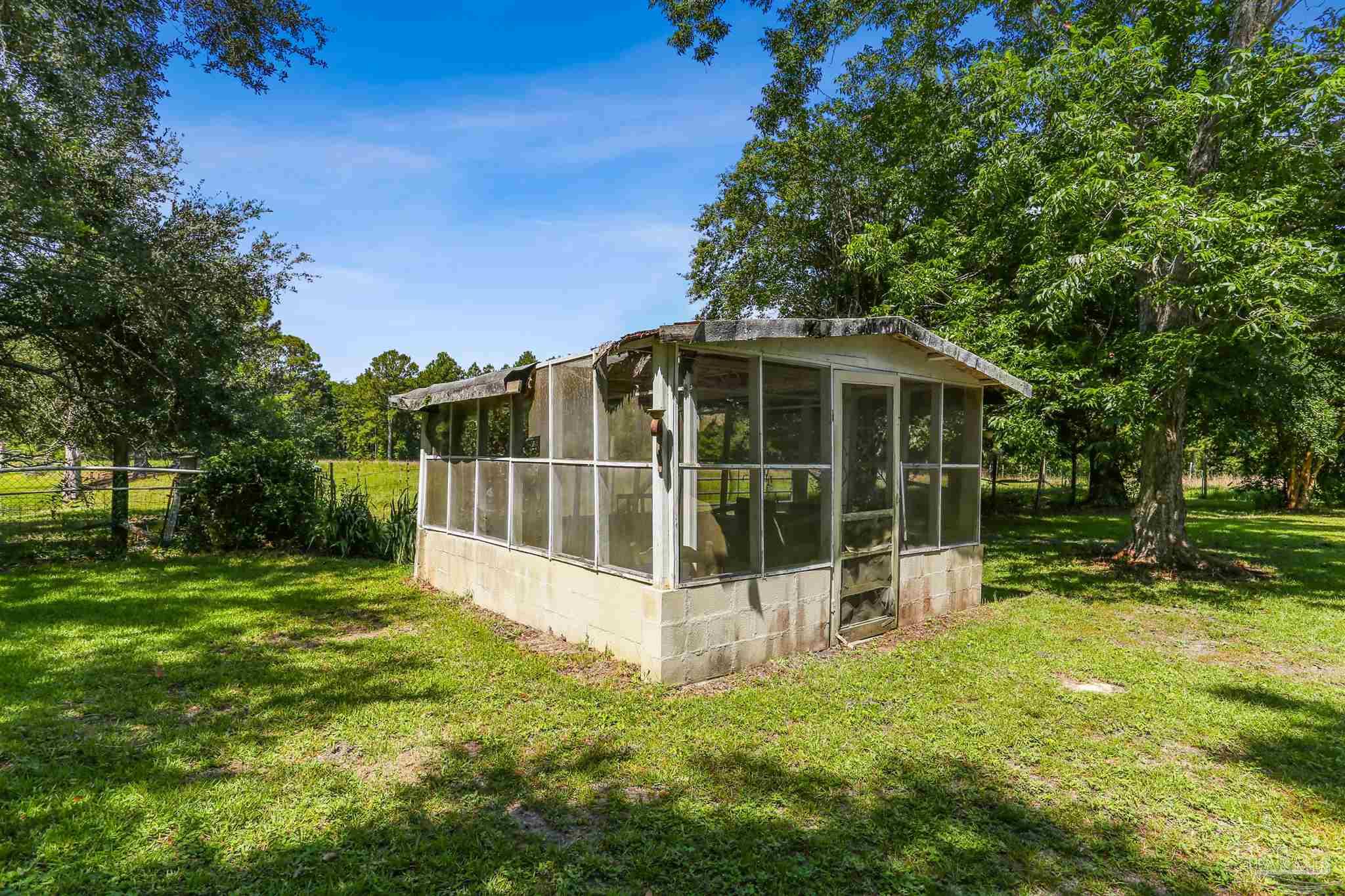 main property photo 19