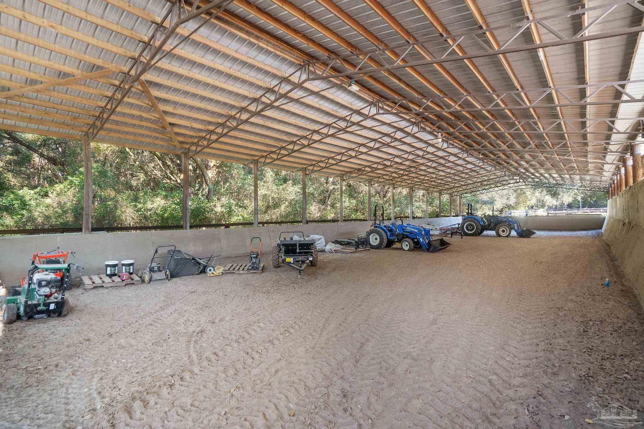 main property photo 26