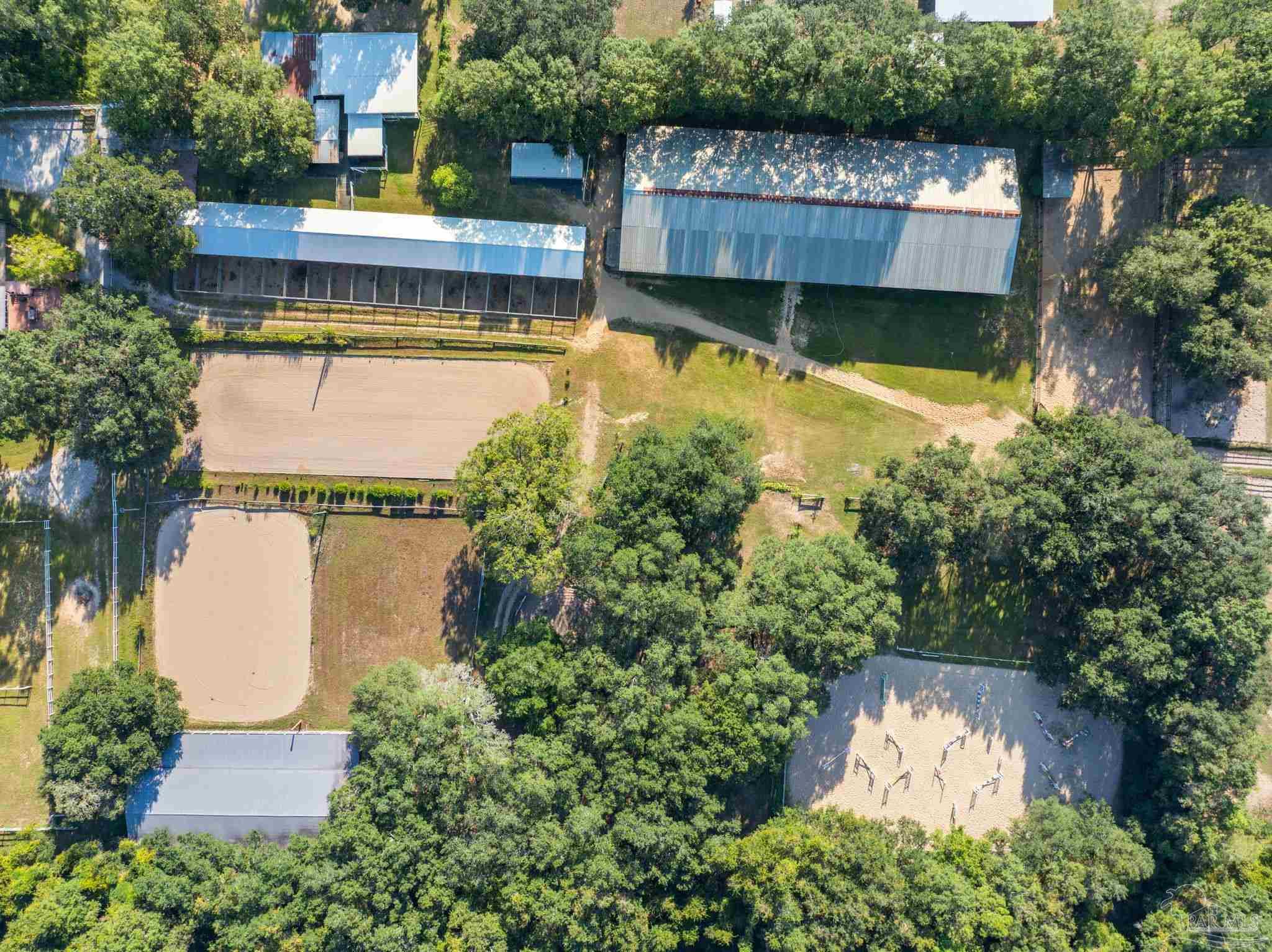 main property photo 40