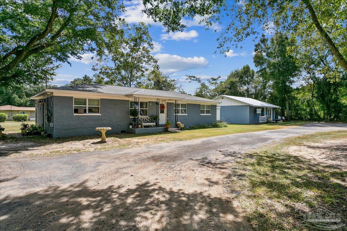 main property photo 41