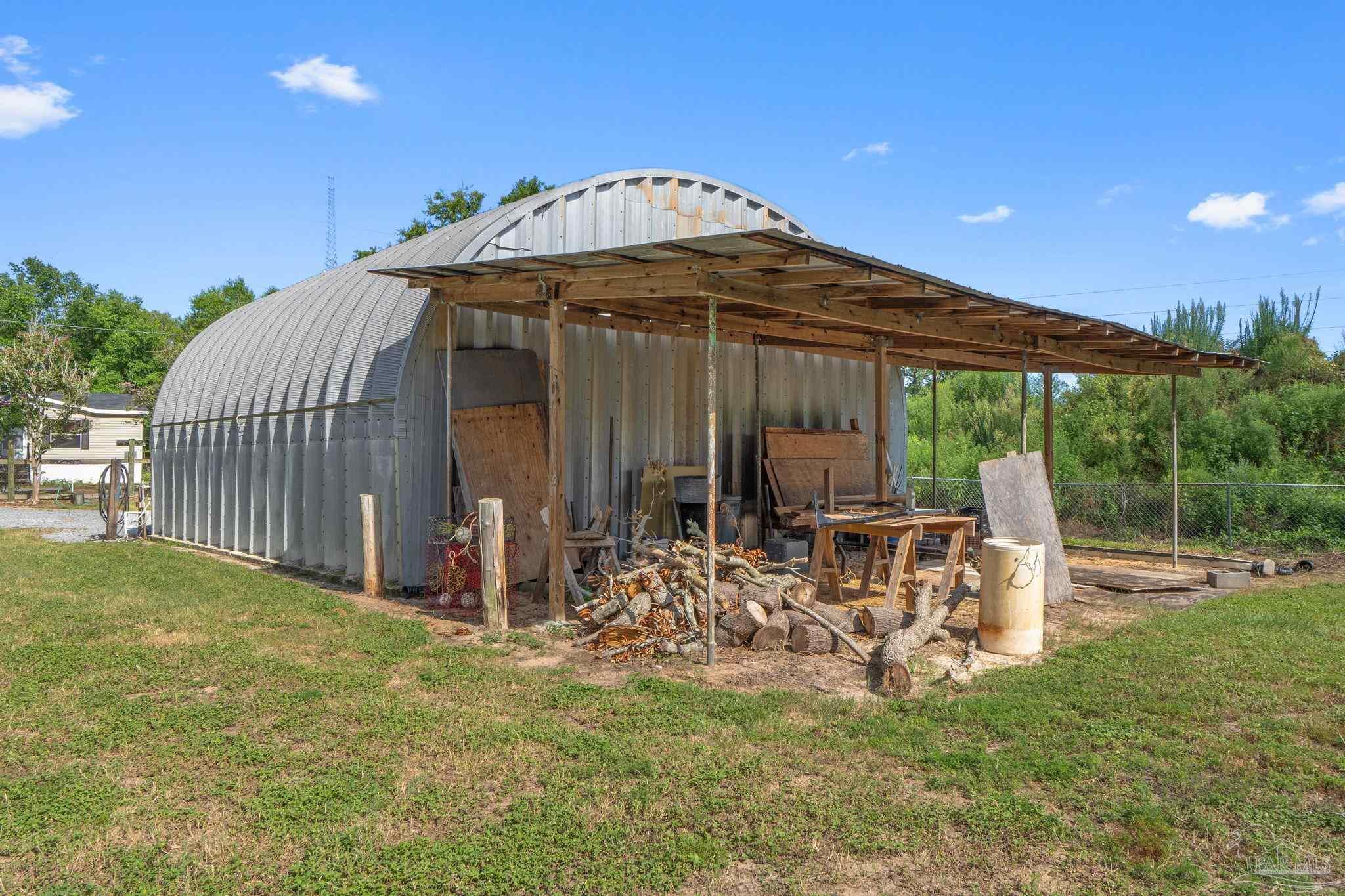 main property photo 18