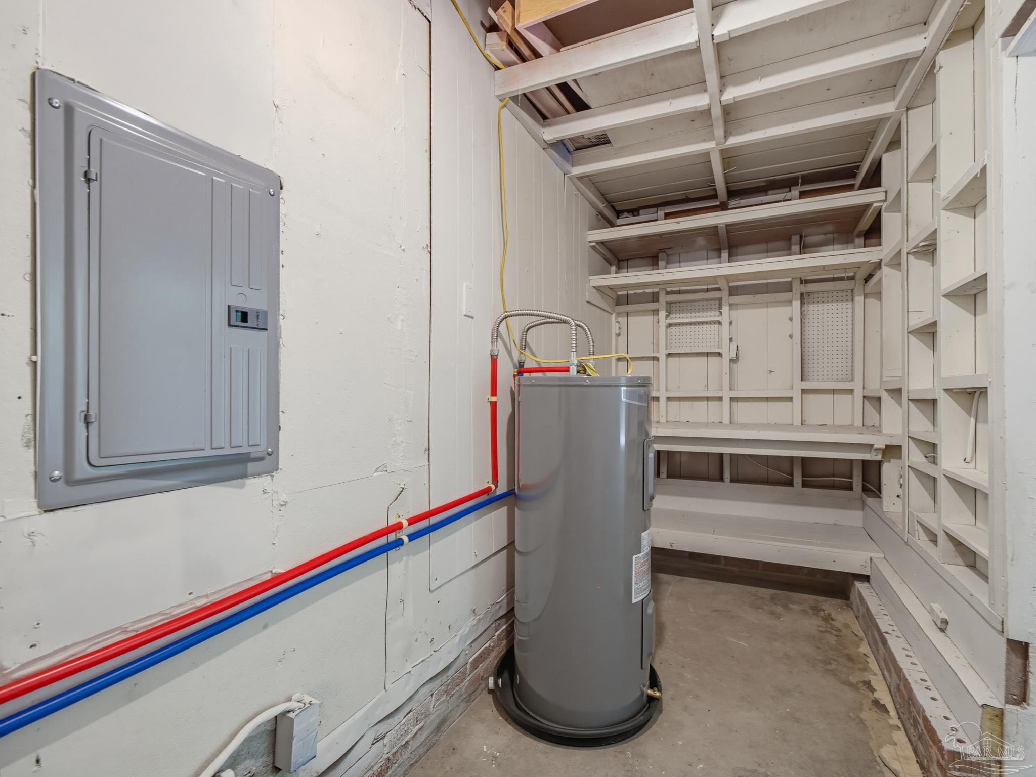 main property photo 40