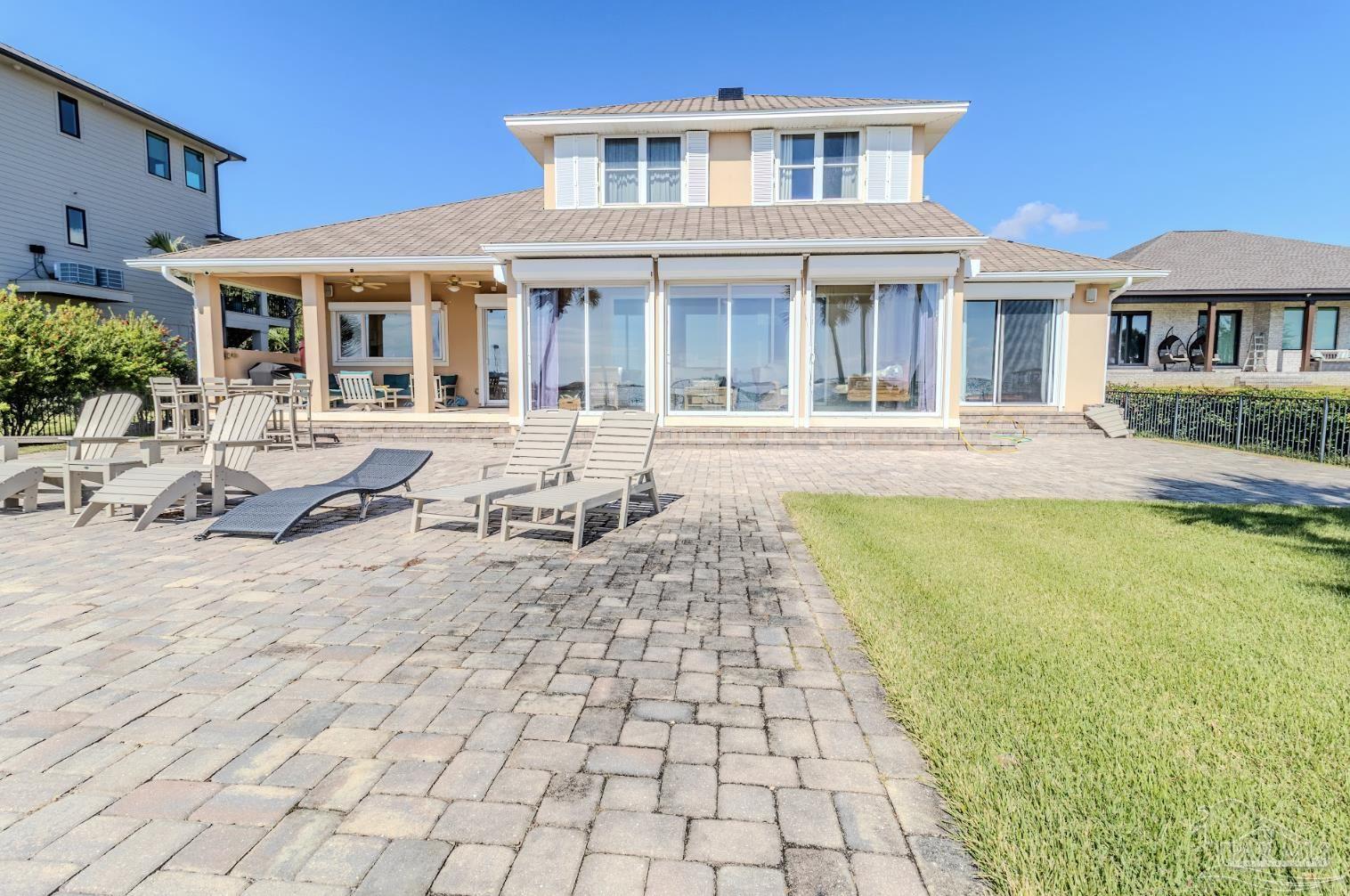 main property photo 40