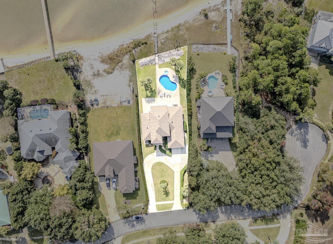main property photo 44