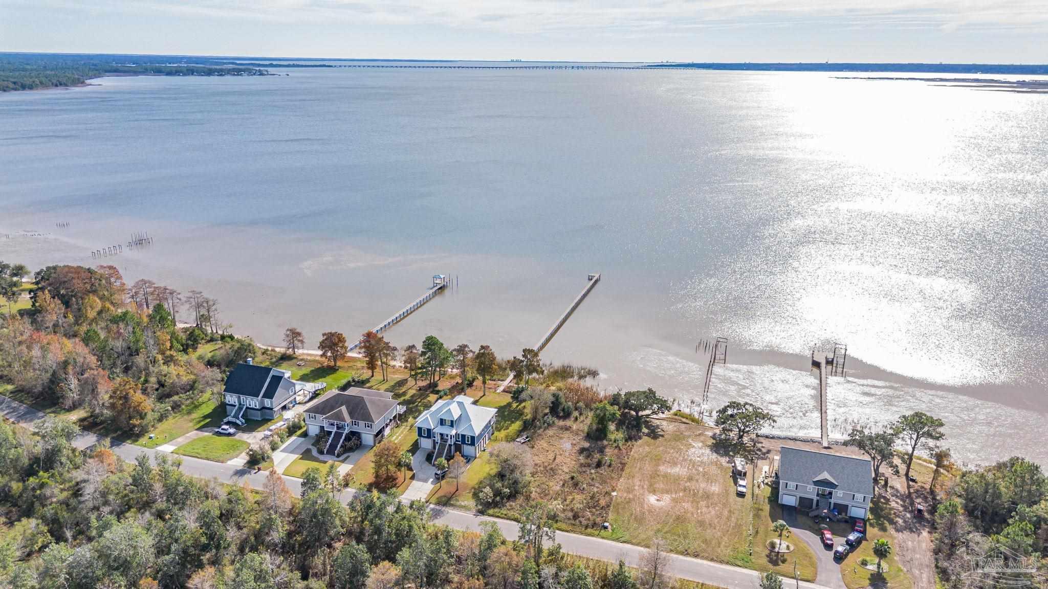 main property photo 25