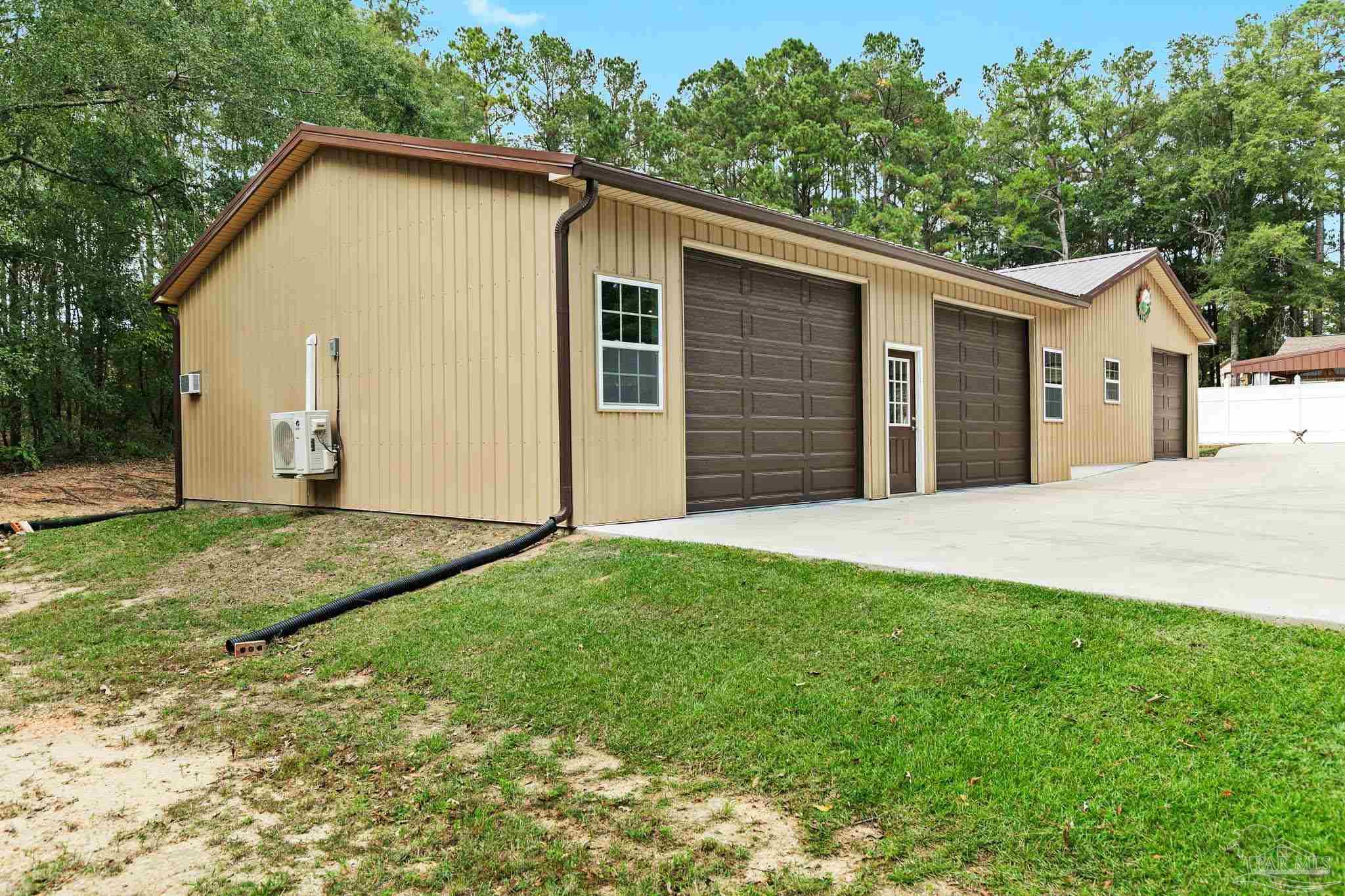 main property photo 45