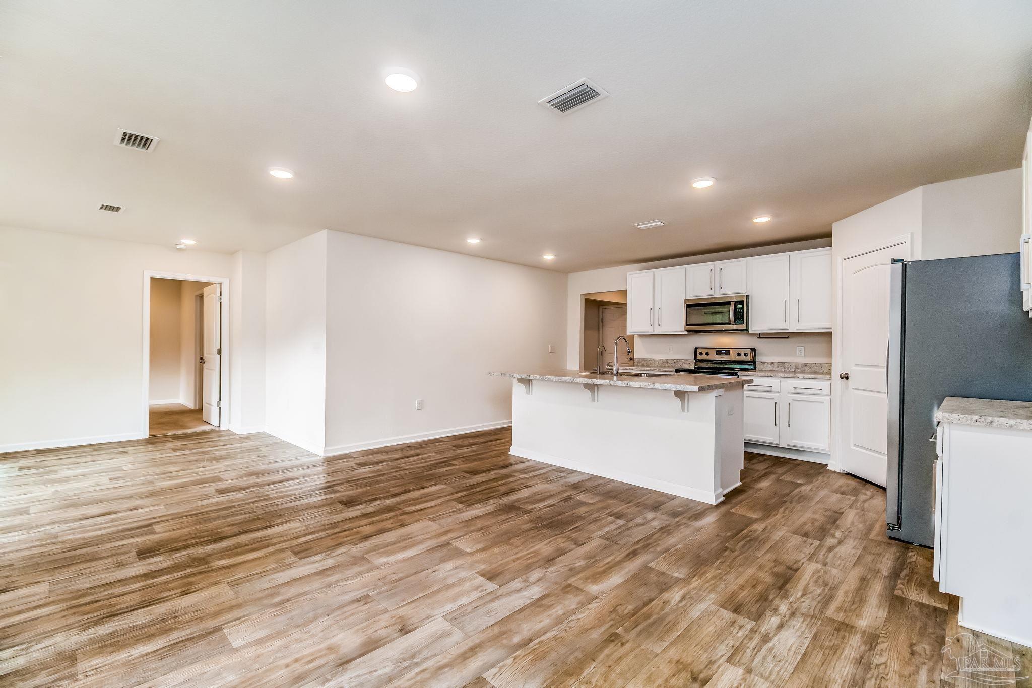 property viewer photo 23