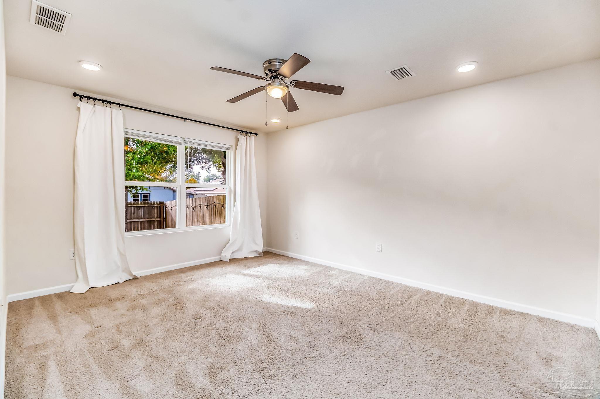 property viewer photo 30