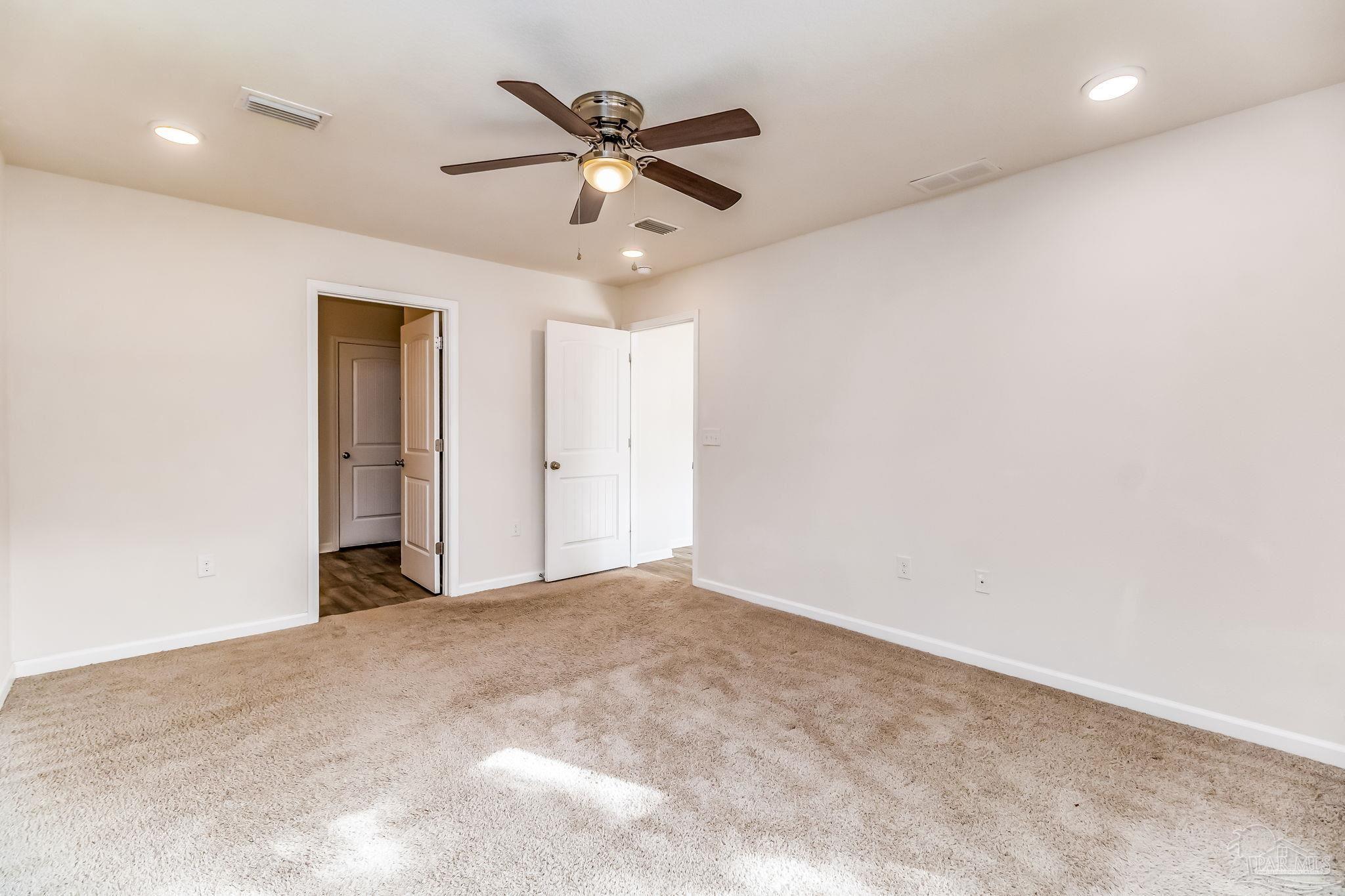 property viewer photo 32