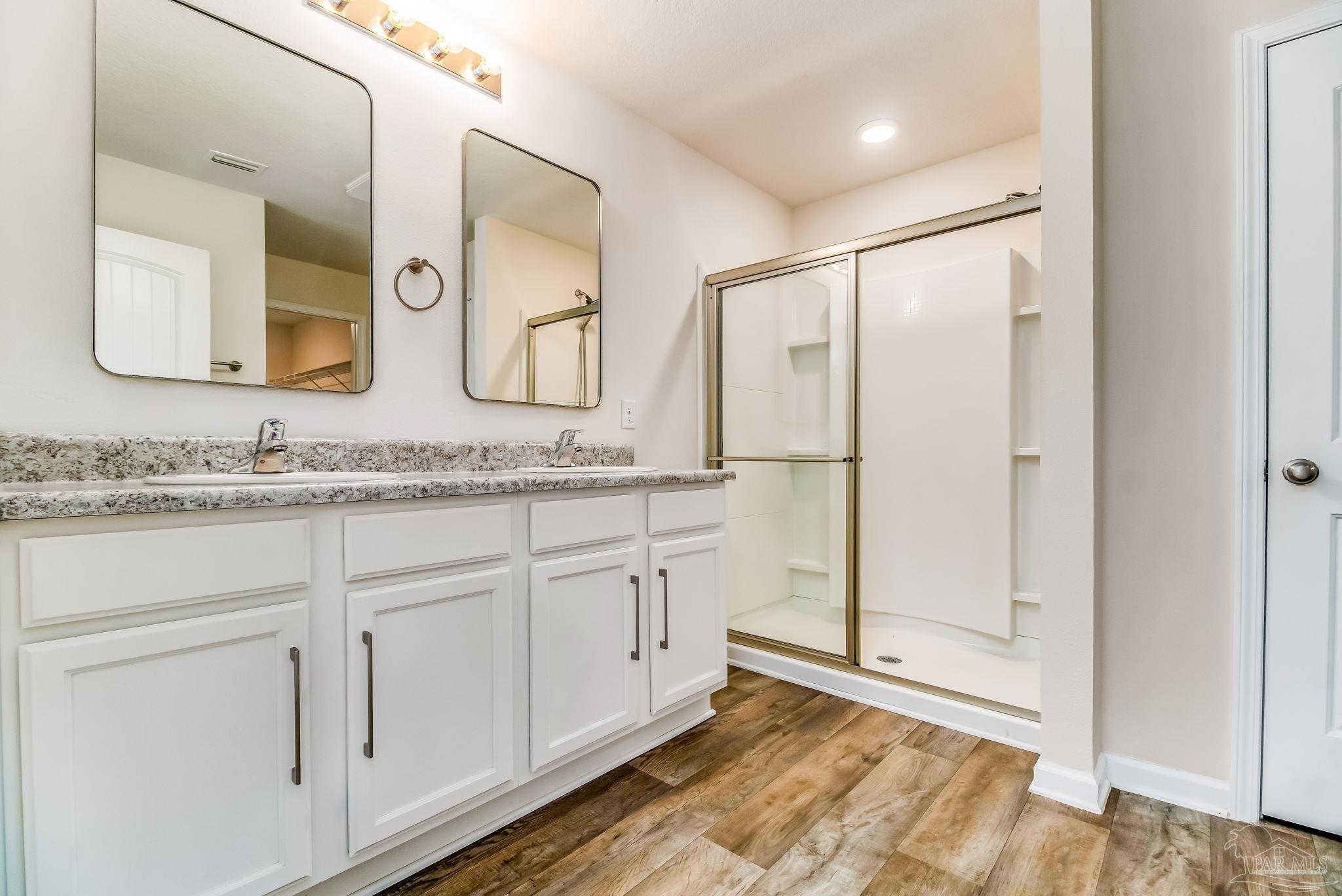 property viewer photo 34