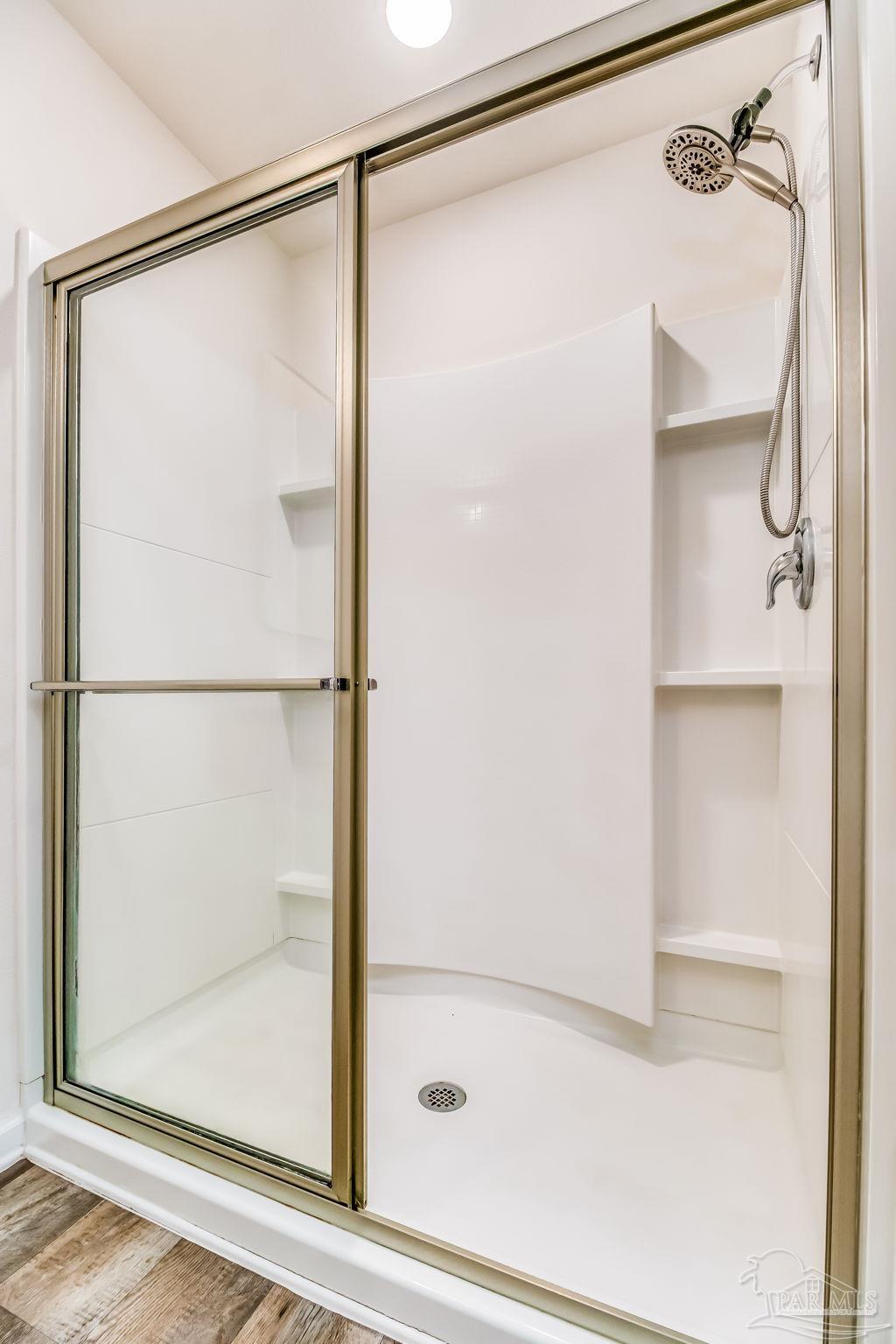 property viewer photo 36